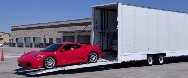 Premium car shipping with Leader relocations: ultimate solution for car transport with no stress involved.